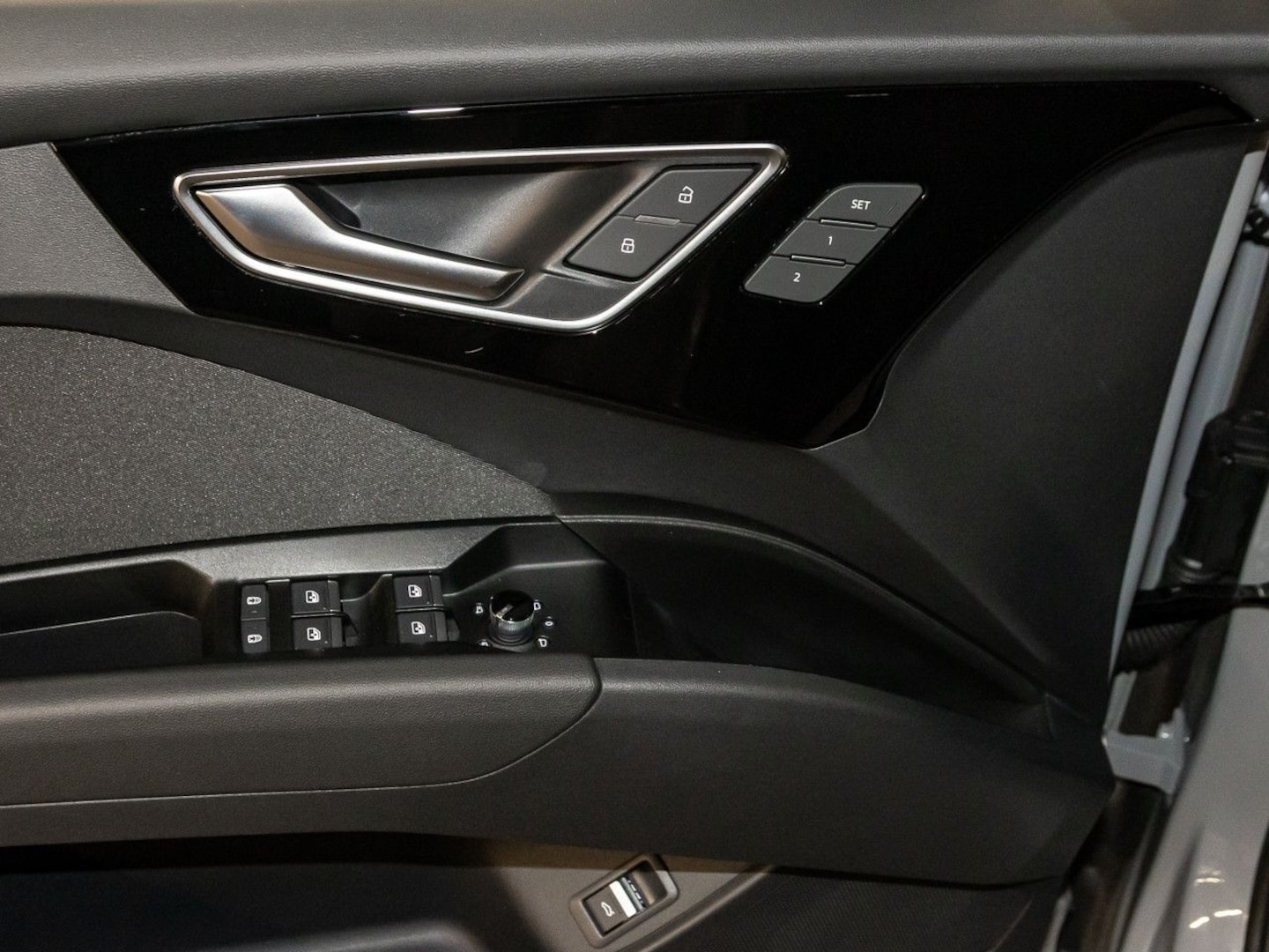 Bild über Audi Q4 Sportback e-tron 40 e-tron - für weitere Informationen kontaktieren Sie den Audi Partner