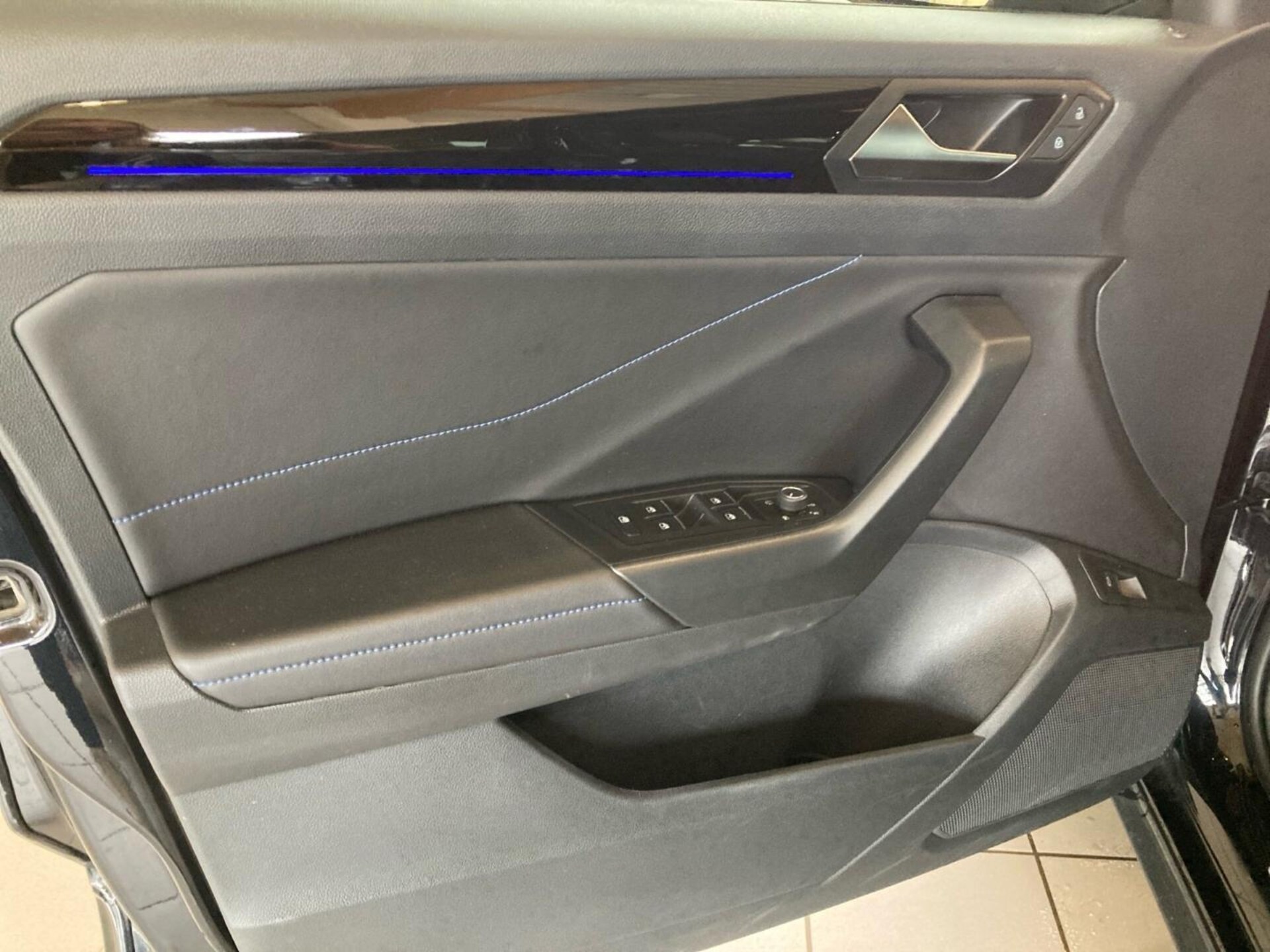 Volkswagen T-Roc R