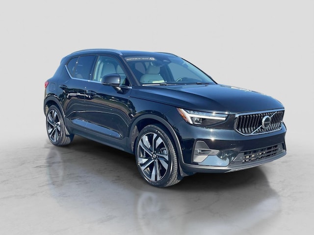 2023 Volvo XC40