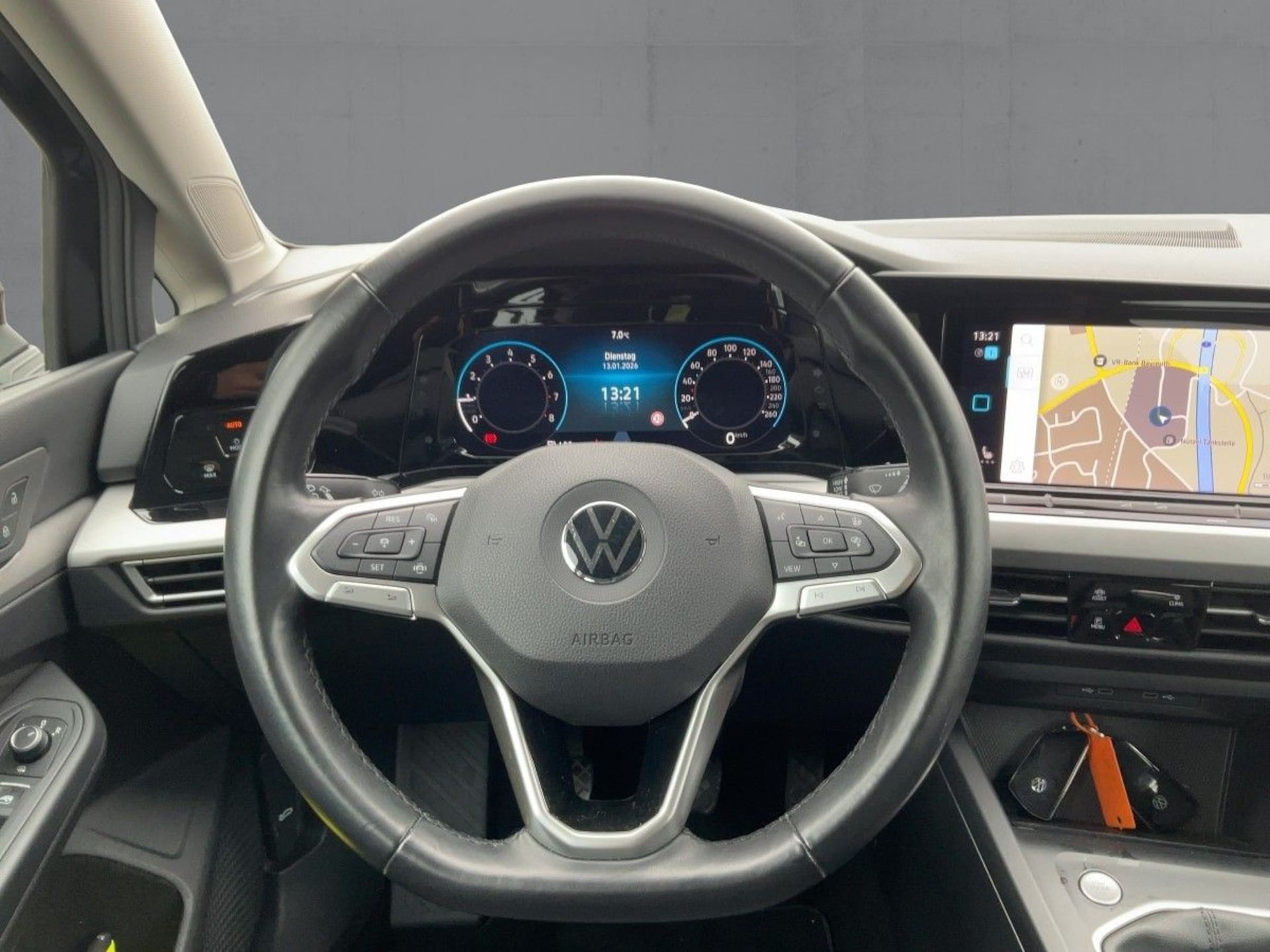 Volkswagen Golf Life