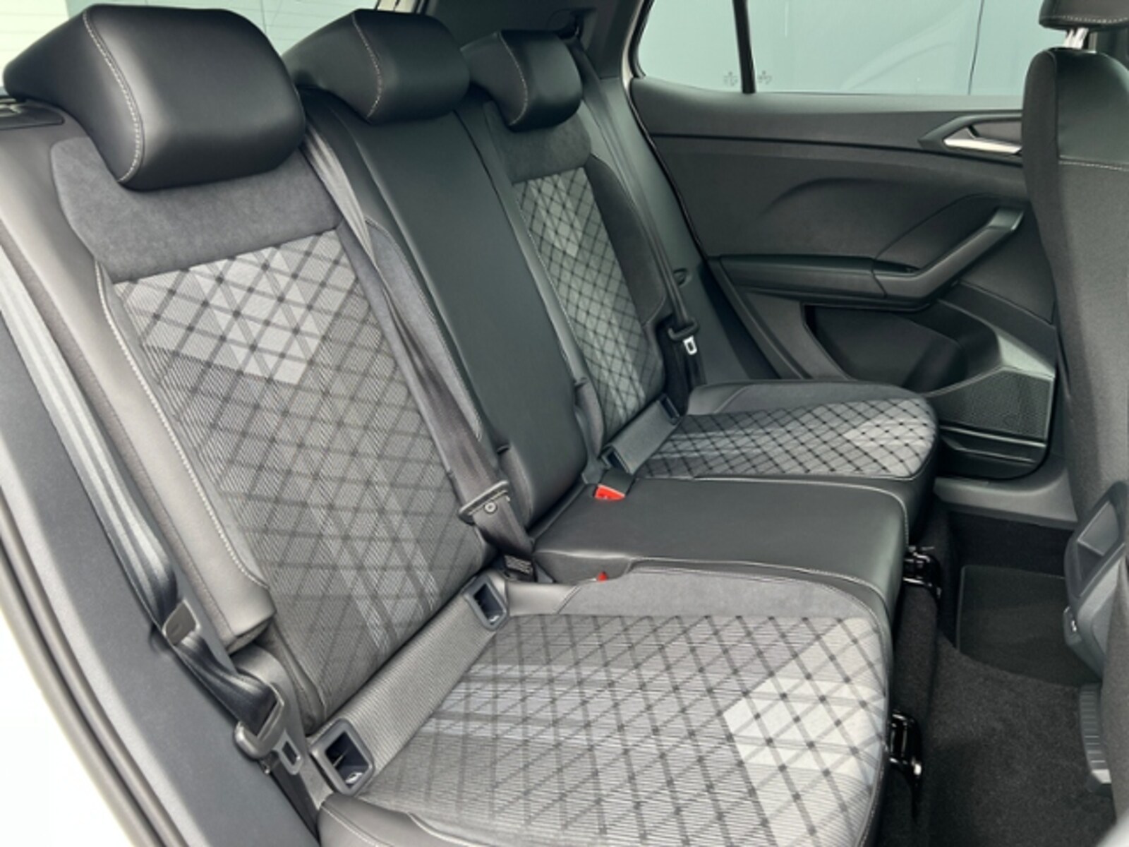 Volkswagen T-Cross – Bild 10
