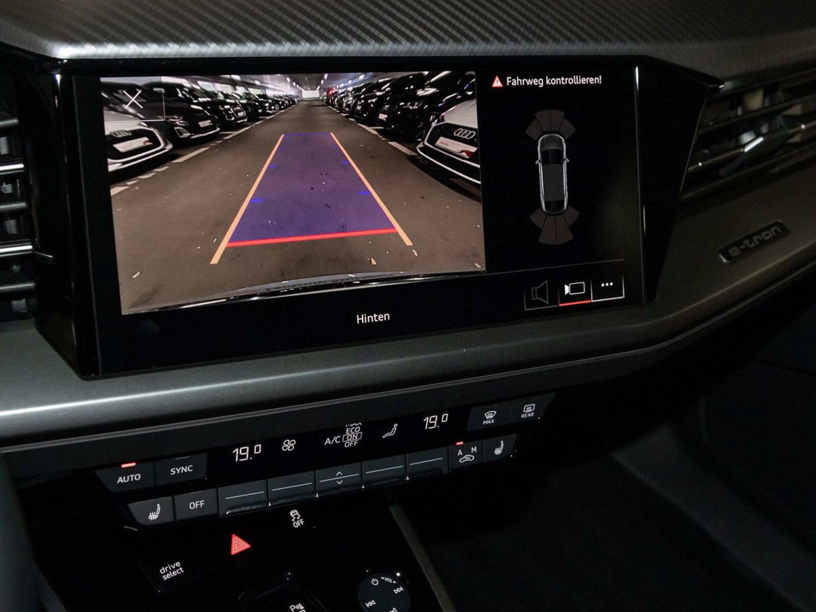 Audi Q4 Sportback e-tron – Bild 19
