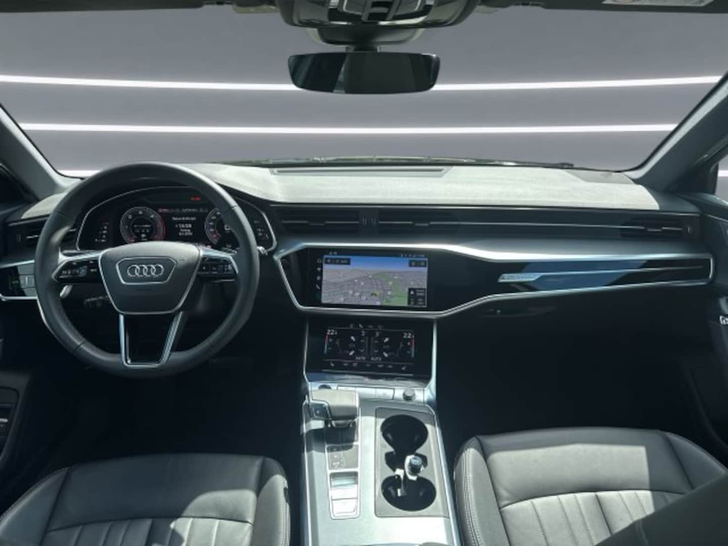 Bild über Audi A6 Avant advanced 45 TDI quattro S tronic - für weitere Informationen kontaktieren Sie den Audi Partner