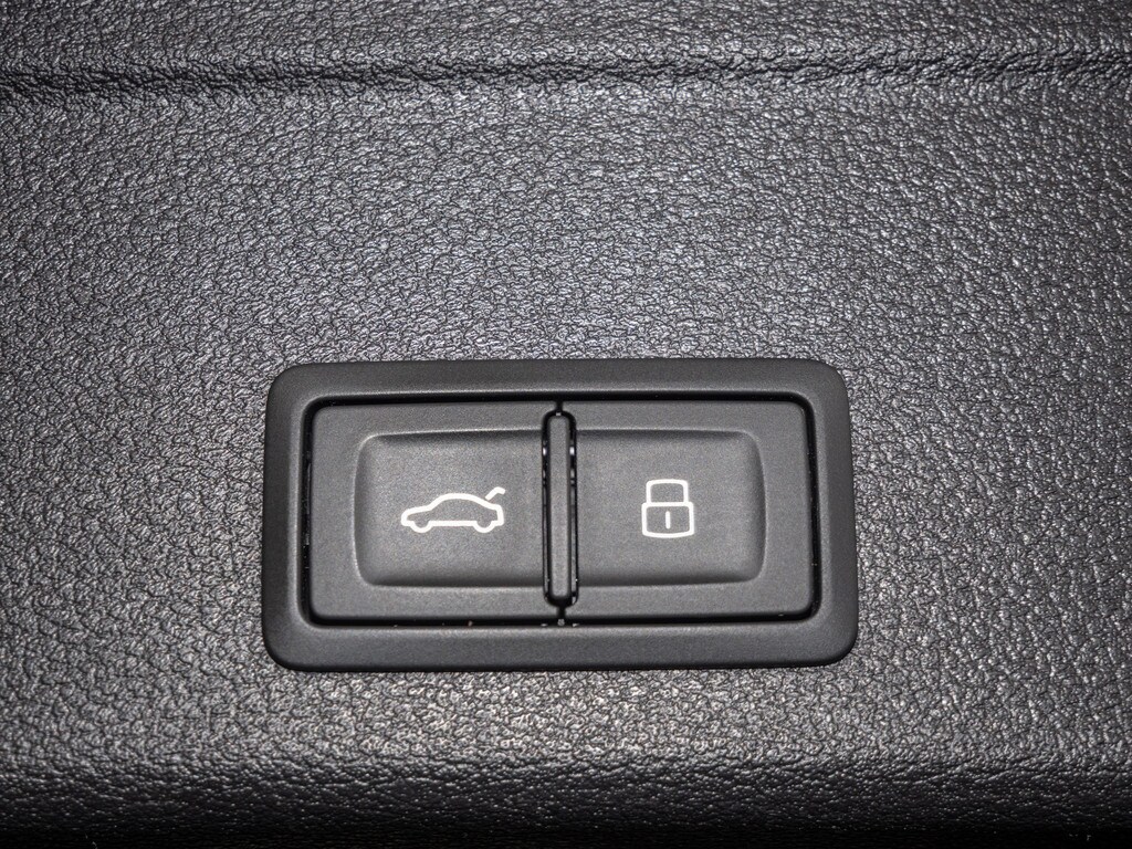 Image about Audi RS 4 Avant TFSI quattro tiptronic
