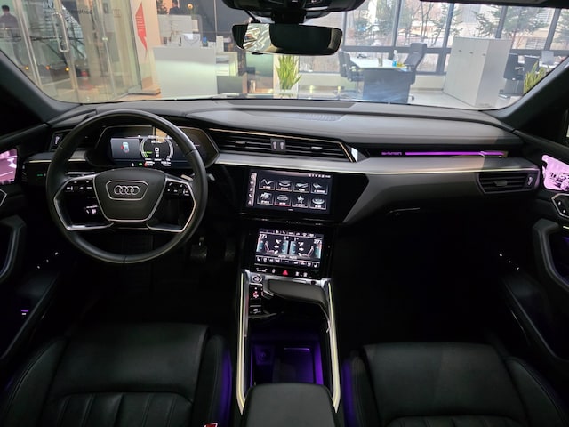 Audi e-tron Sportback 8