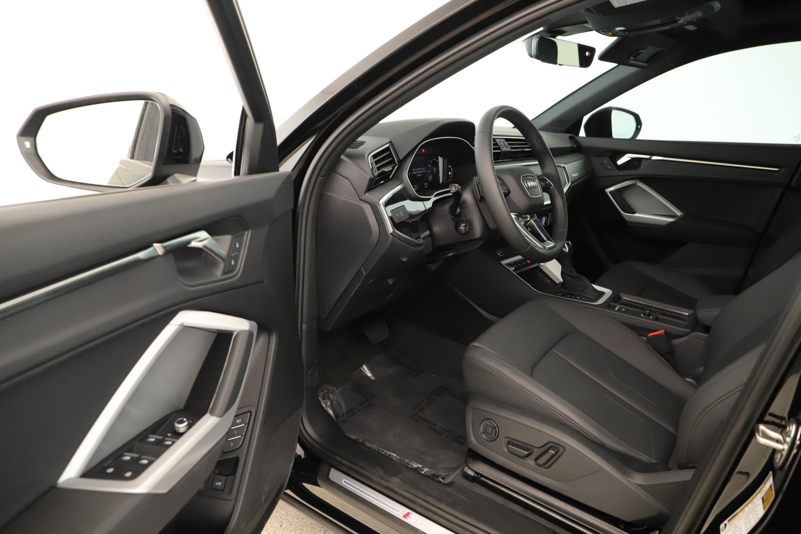 2025 Audi Q3 S Line Premium - Photo 14