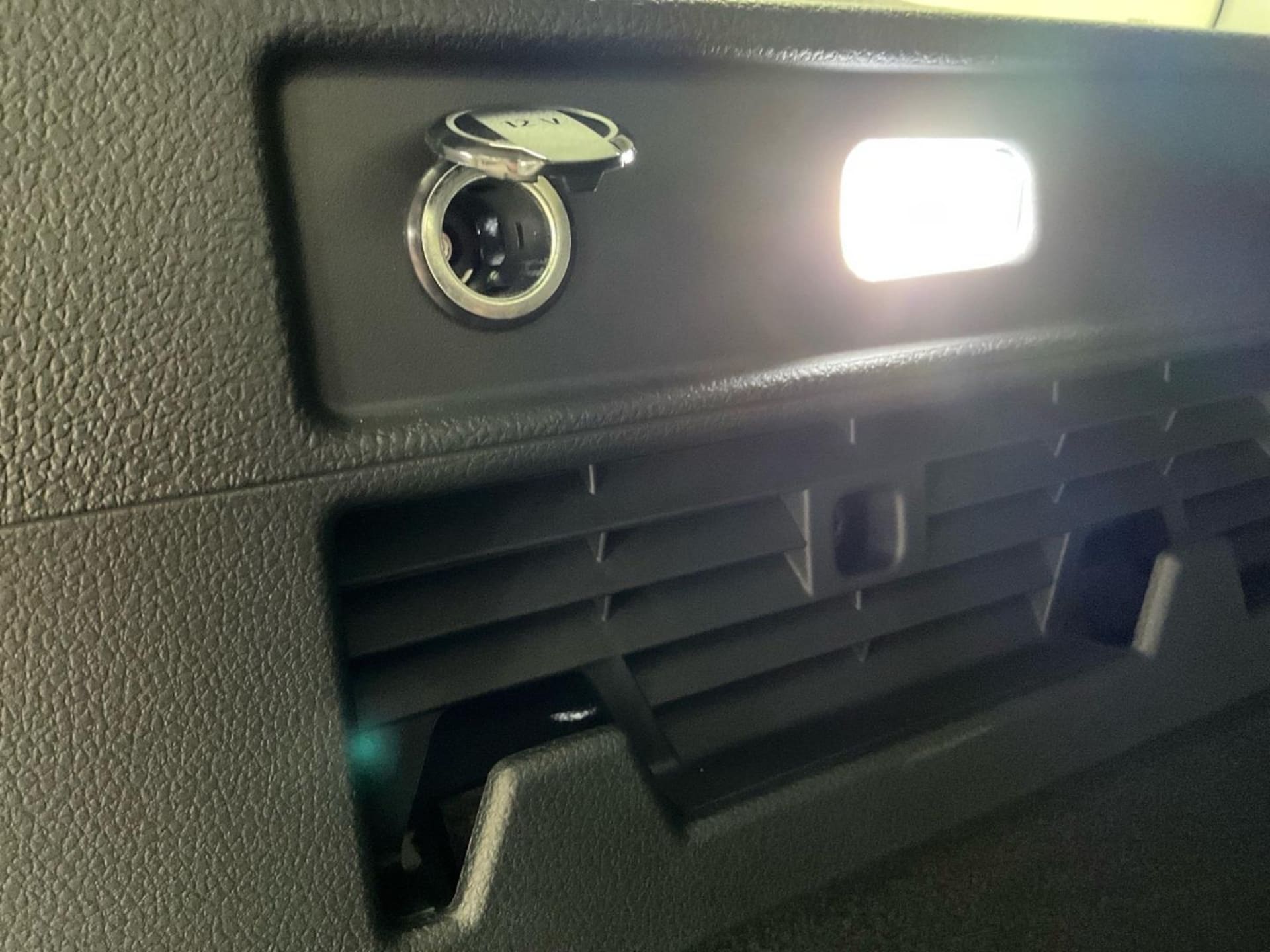 Volkswagen Caddy Basis-Modell