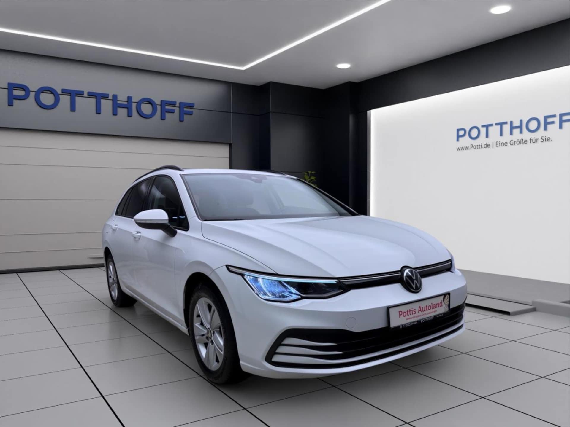 Volkswagen Golf Variant Life