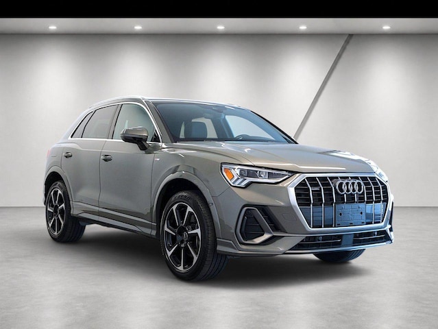 Image de {{modelName}} 2023 Audi Q3 SUV