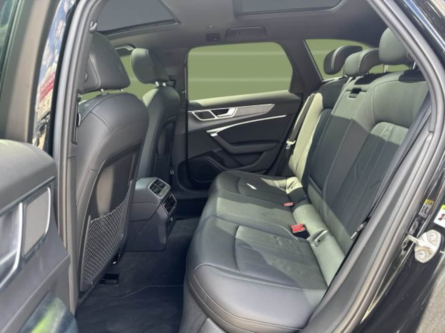 Bild über Audi A6 Avant advanced 45 TDI quattro S tronic - für weitere Informationen kontaktieren Sie den Audi Partner