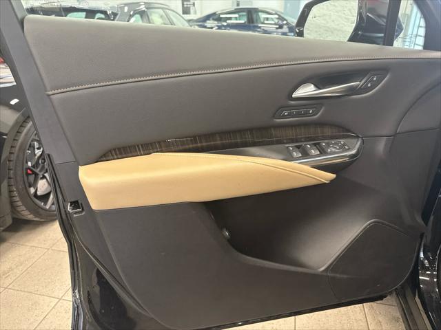 2024 CADILLAC XT4 - Image 19