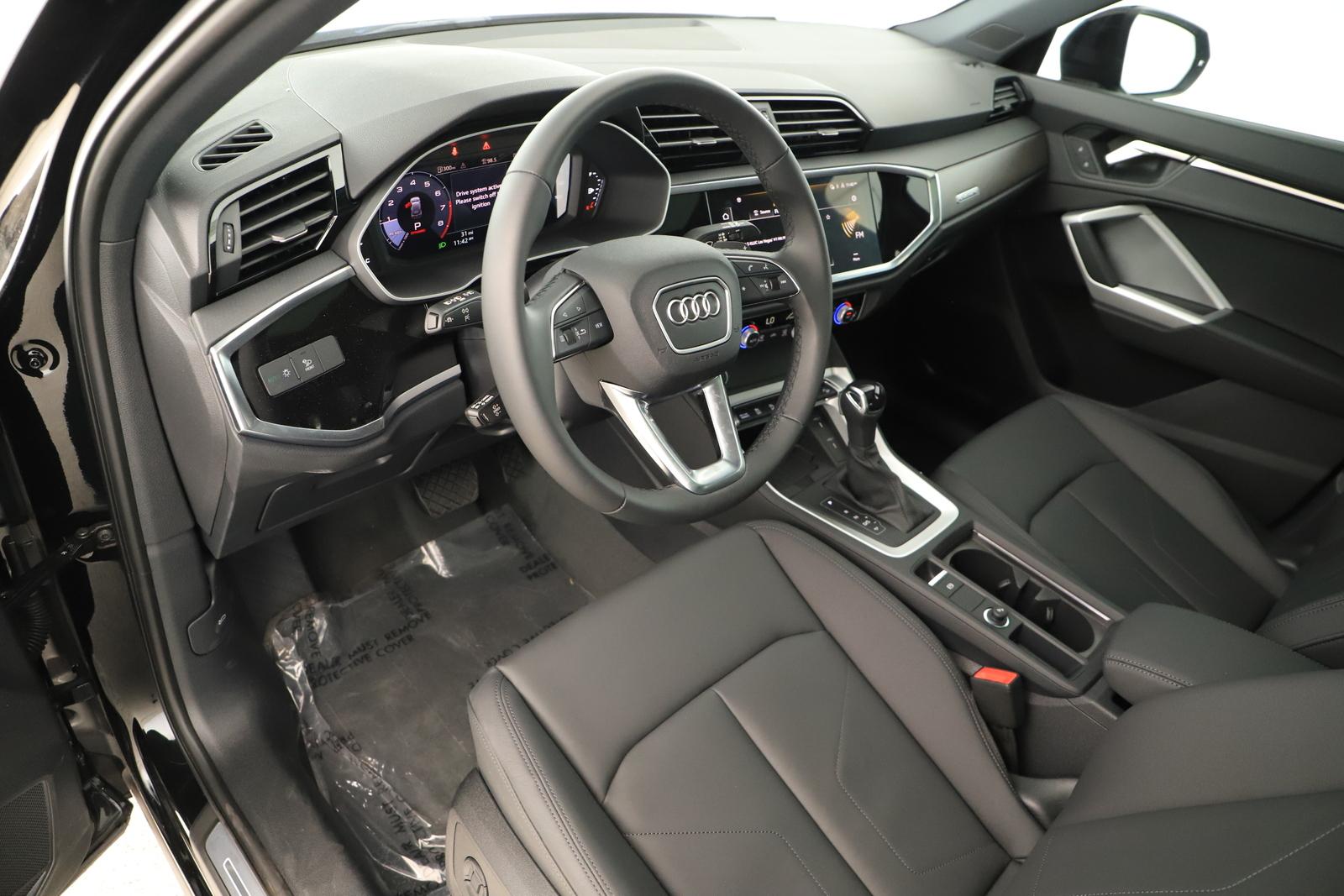 2025 Audi Q3 S Line Premium - Photo 15