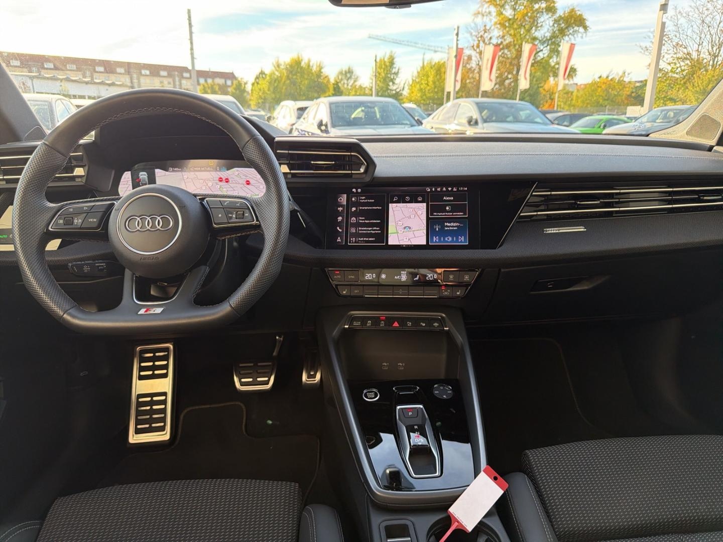 Bild über Audi A3 Sportback S line 30 TFSI S tronic - für weitere Informationen kontaktieren Sie den Audi Partner