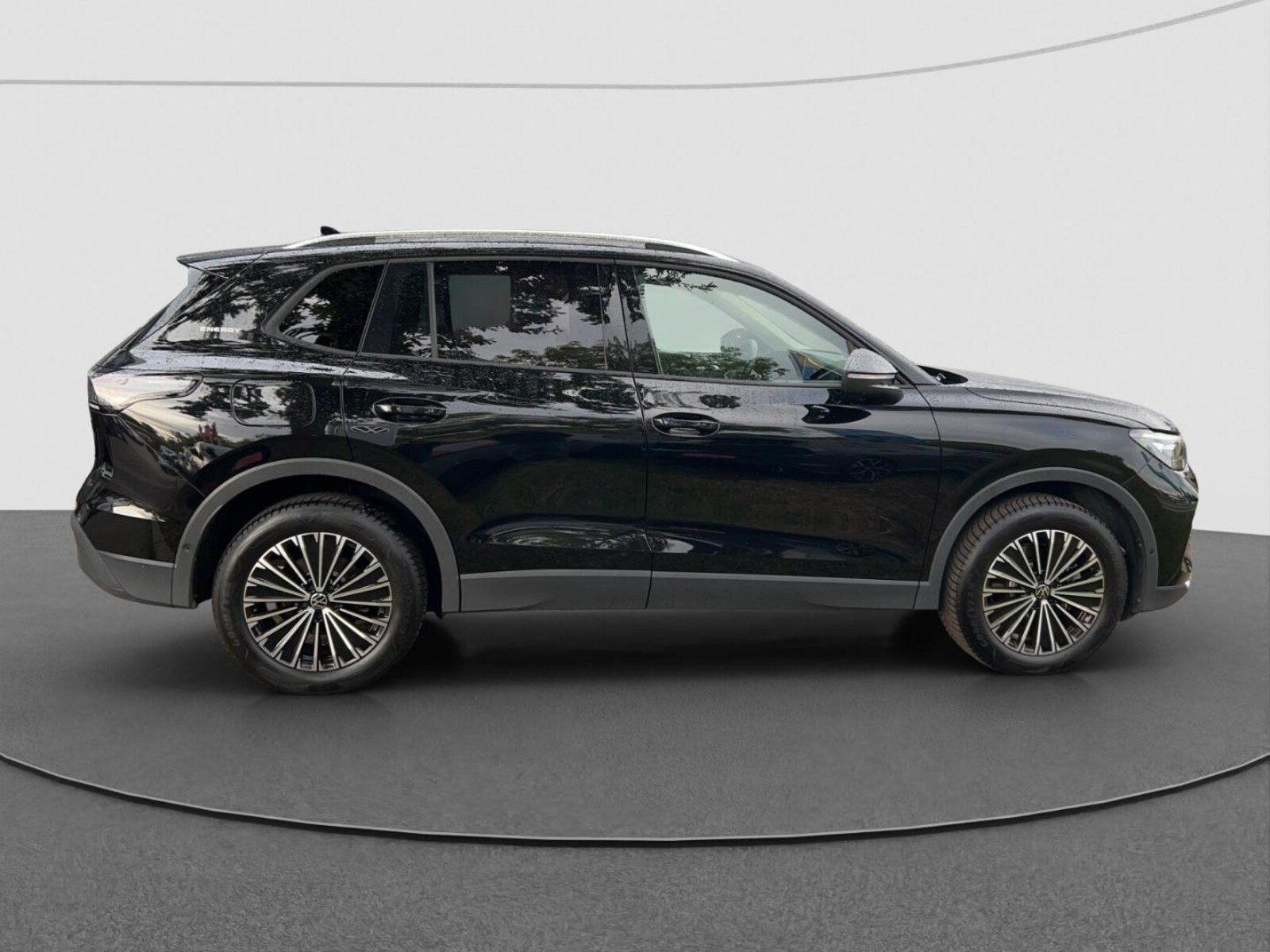 Volkswagen Tiguan – Bild 10