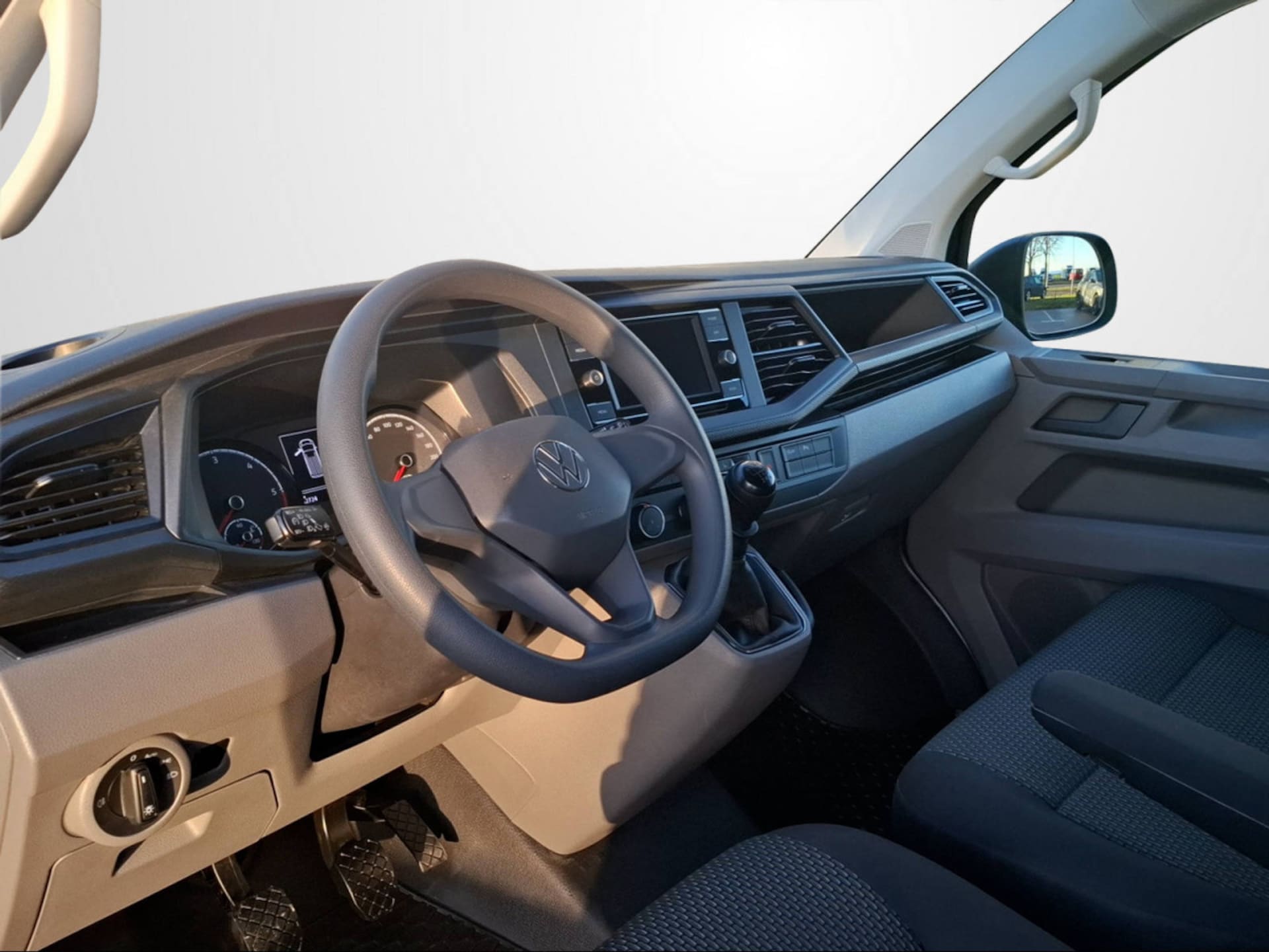 Volkswagen T6.1 Transporter Kombi kurzer Radstand