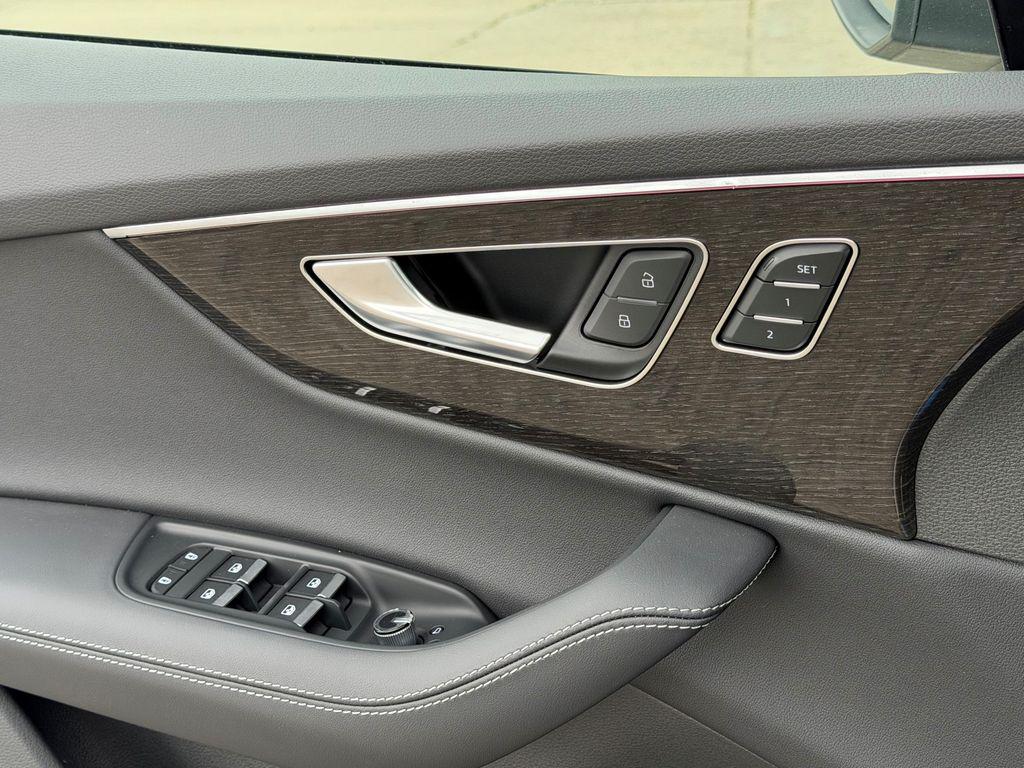 2026 Audi Q7 Premium Plus - Photo 32