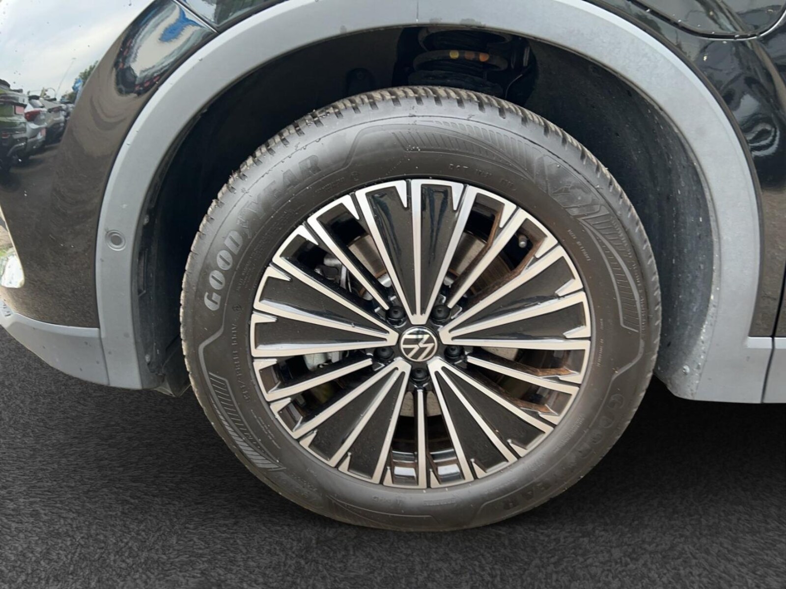 Volkswagen Tiguan – Bild 12