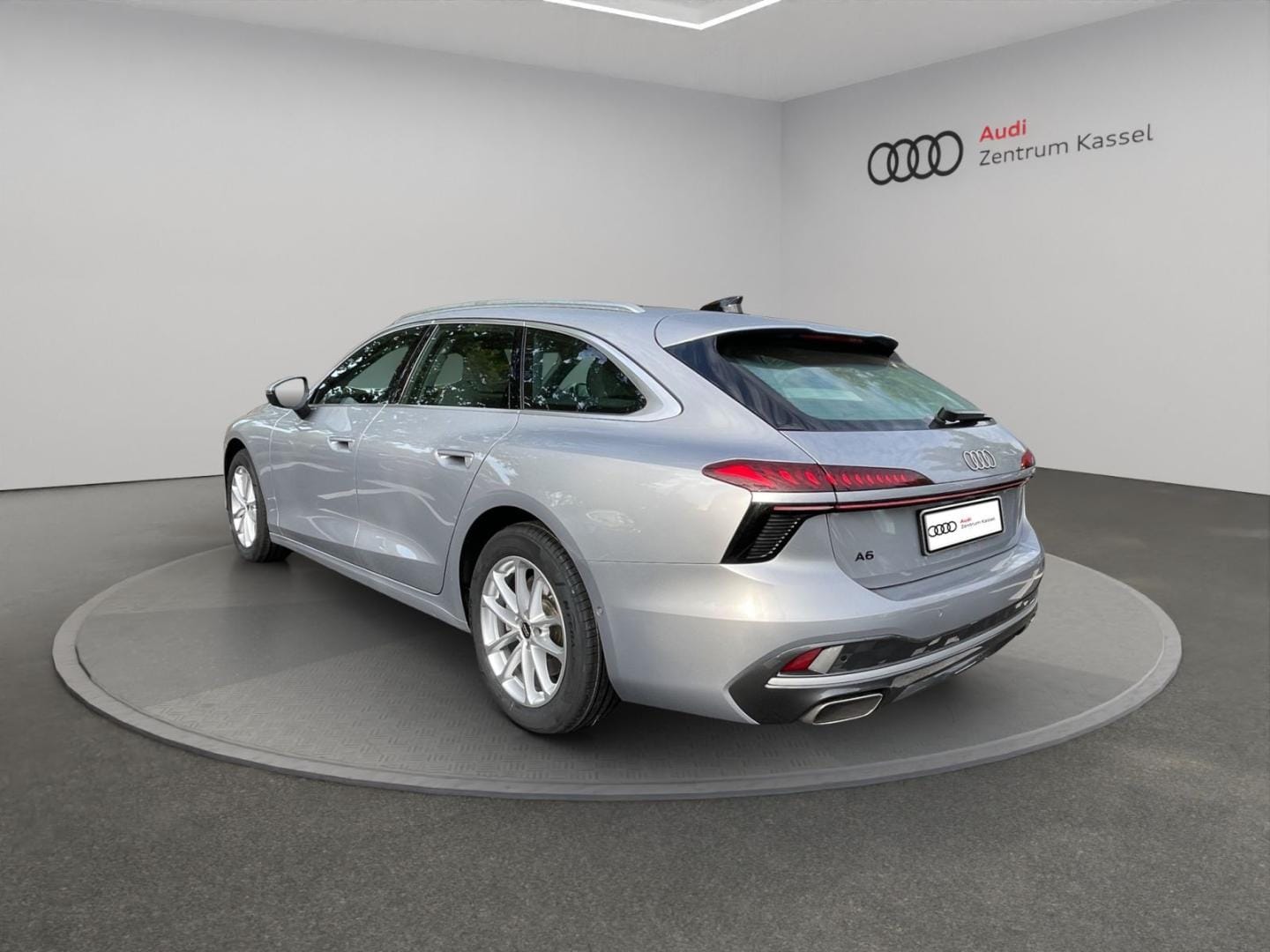 Bild über Audi A6 Avant TFSI 150 kW S tronic - für weitere Informationen kontaktieren Sie den Audi Partner