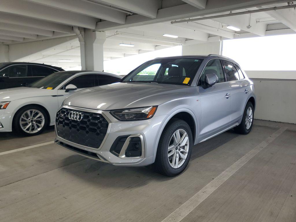 2023 Audi Q5 45 Premium's photo