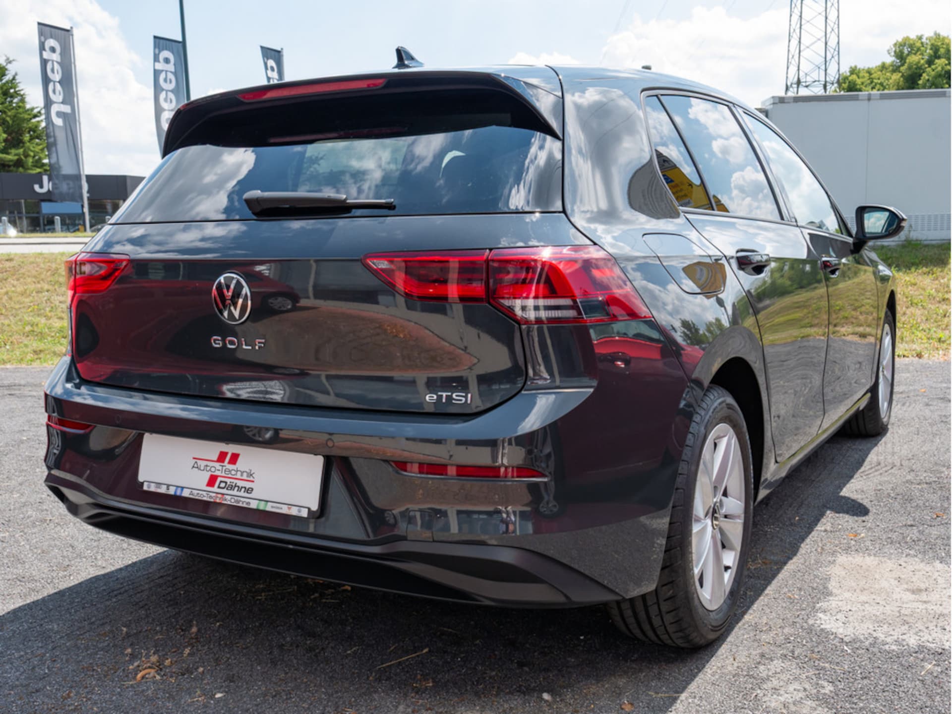 Volkswagen Golf Life