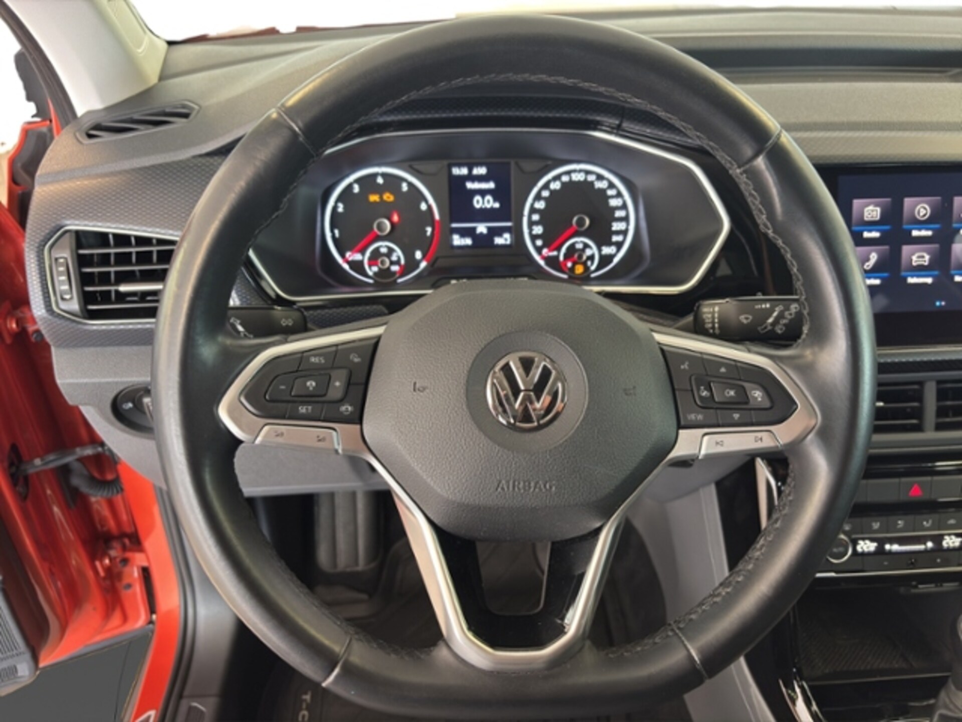 Volkswagen T-Cross United