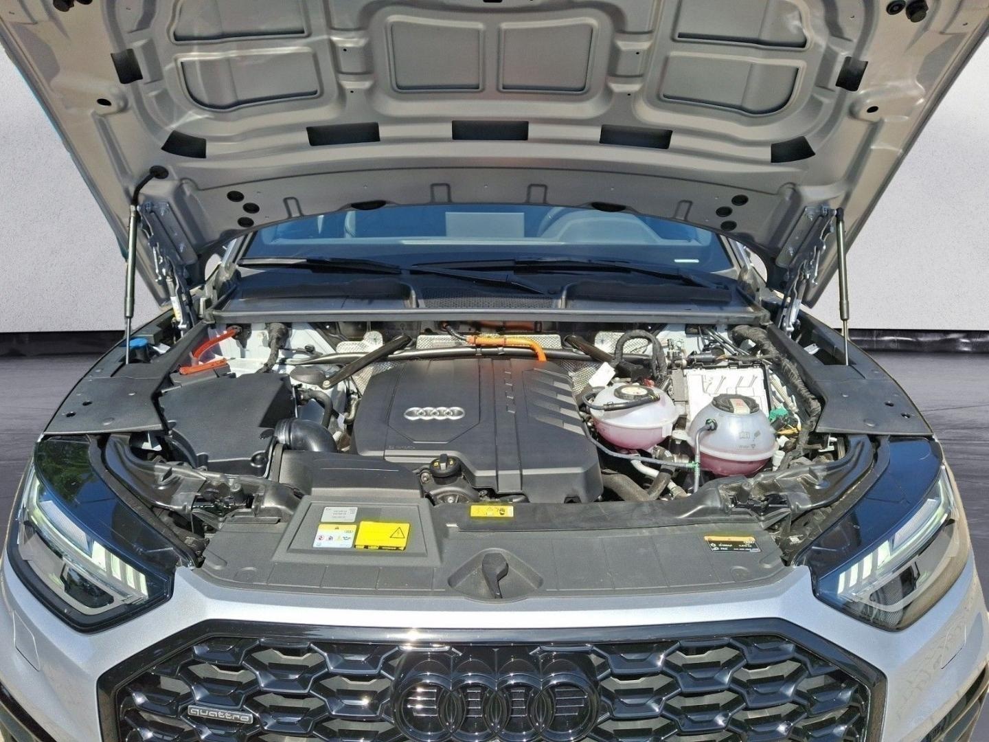 Bild über Audi Q5 Sportback TFSI e S line 50 TFSI e quattro S tronic - für weitere Informationen kontaktieren Sie den Audi Partner