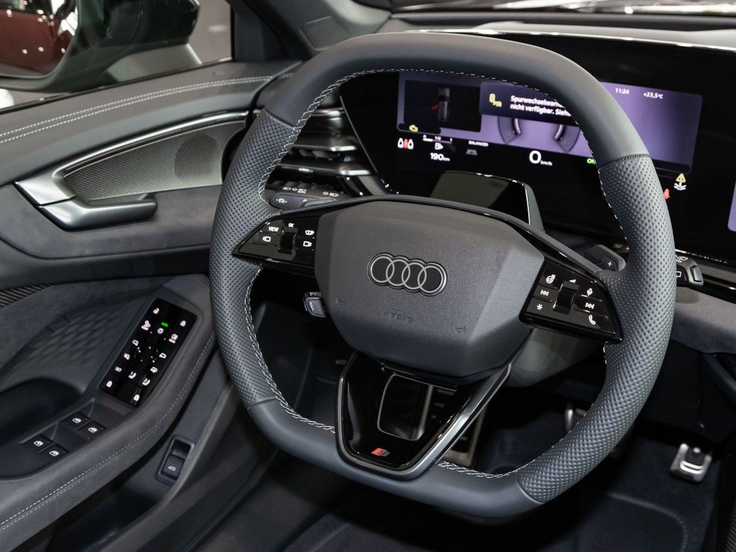 Bild über Audi A5 Avant TDI quattro 150 kW S tronic - für weitere Informationen kontaktieren Sie den Audi Partner