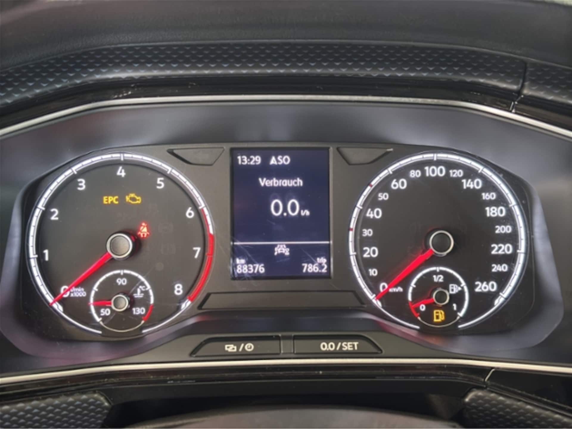 Volkswagen T-Cross United
