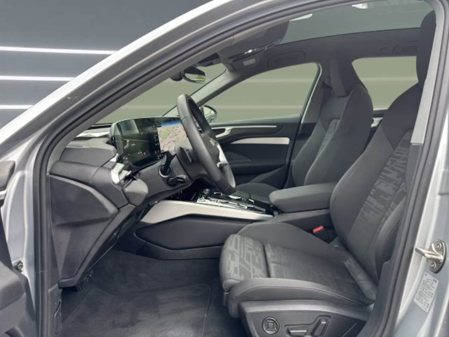 Bild über Audi A6 Avant TDI quattro 150 kW S tronic - für weitere Informationen kontaktieren Sie den Audi Partner