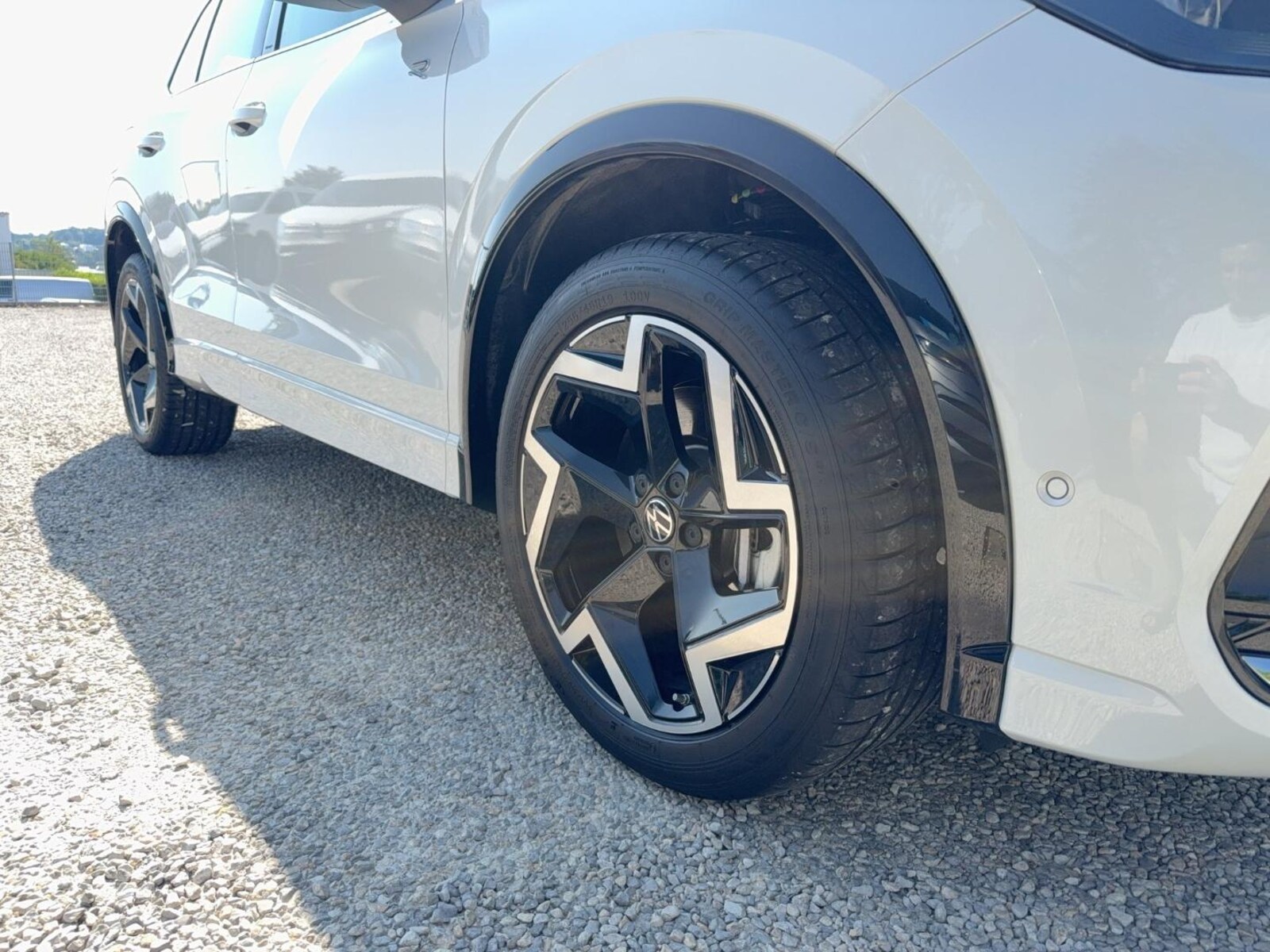 Volkswagen Tiguan – Bild 8