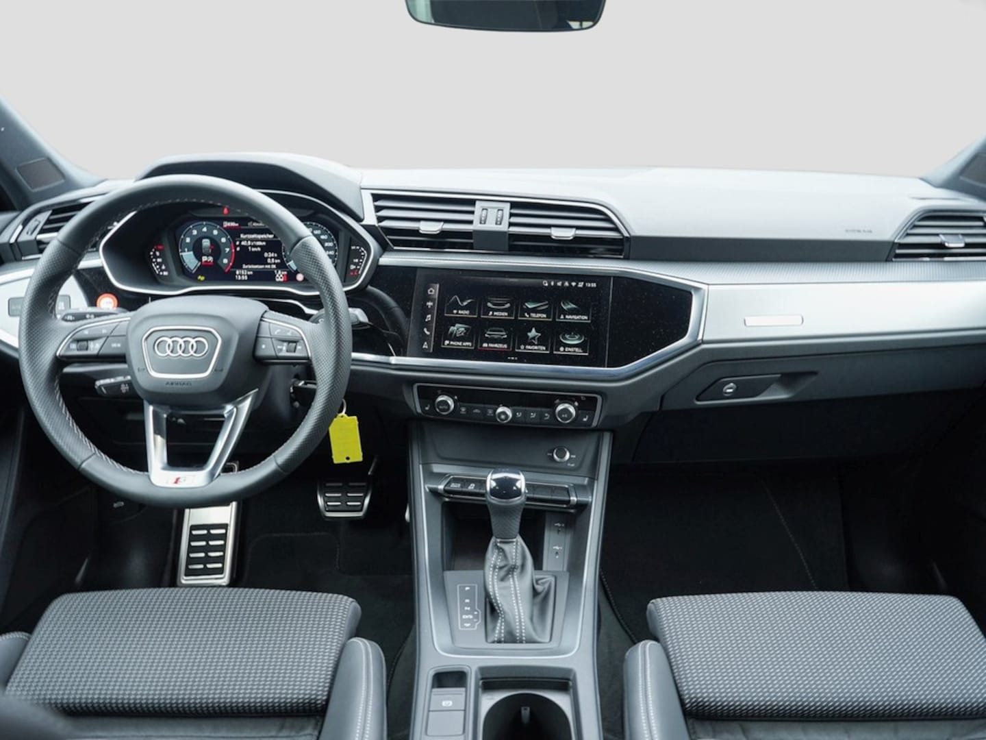 Bild über Audi Q3 Sportback TFSI 110 kW S tronic - für weitere Informationen kontaktieren Sie den Audi Partner