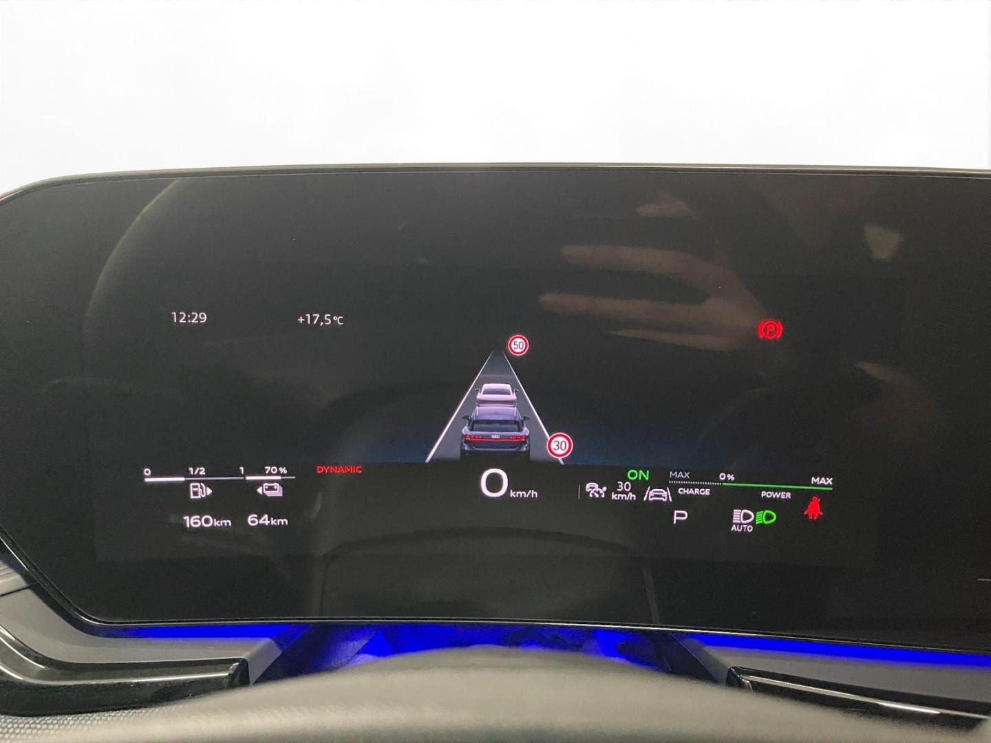 Bild über Audi A6 Avant e-hybrid e-hybrid quattro 220 kW S tronic - für weitere Informationen kontaktieren Sie den Audi Partner