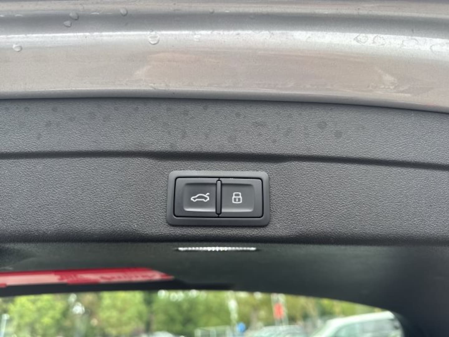 Bild über Audi A6 Avant TDI quattro 150 kW S tronic - für weitere Informationen kontaktieren Sie den Audi Partner