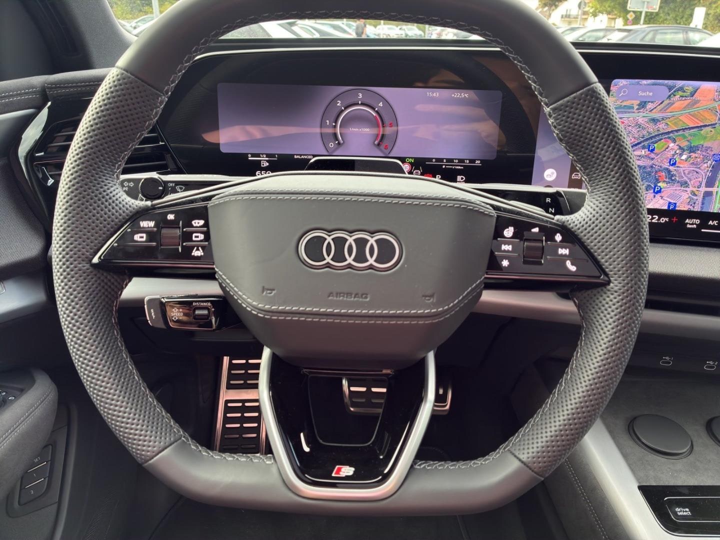 Bild über Audi Q7 SUV TDI quattro 220 kW tiptronic - für weitere Informationen kontaktieren Sie den Audi Partner