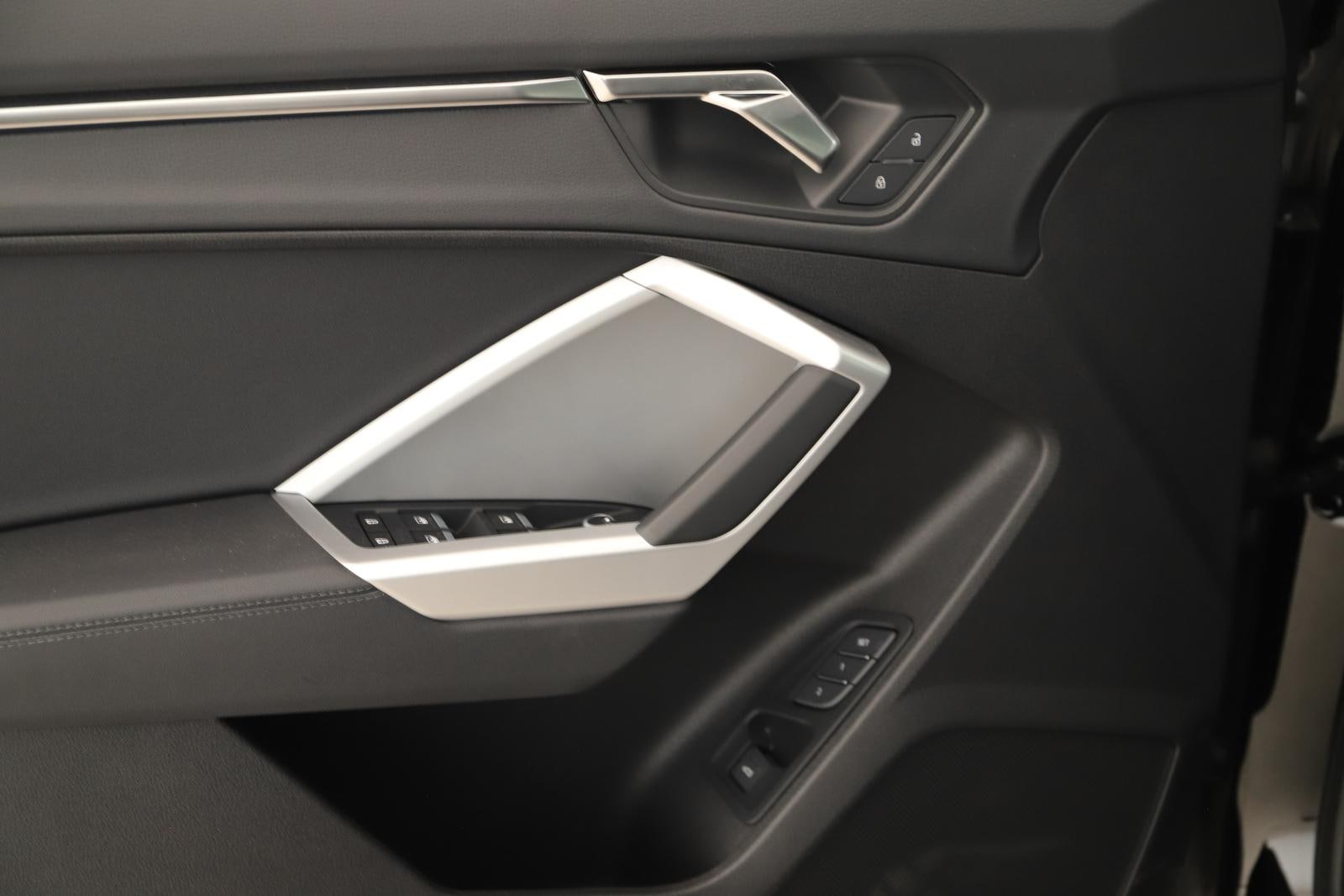 2025 Audi Q3 S Line Premium - Photo 23