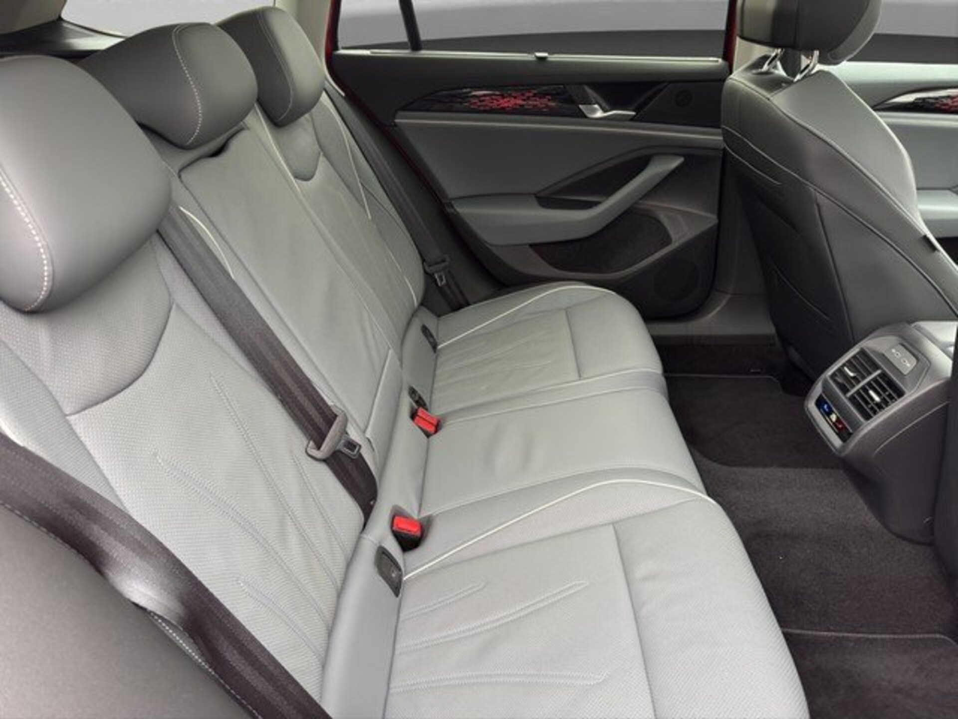 Volkswagen Passat Elegance