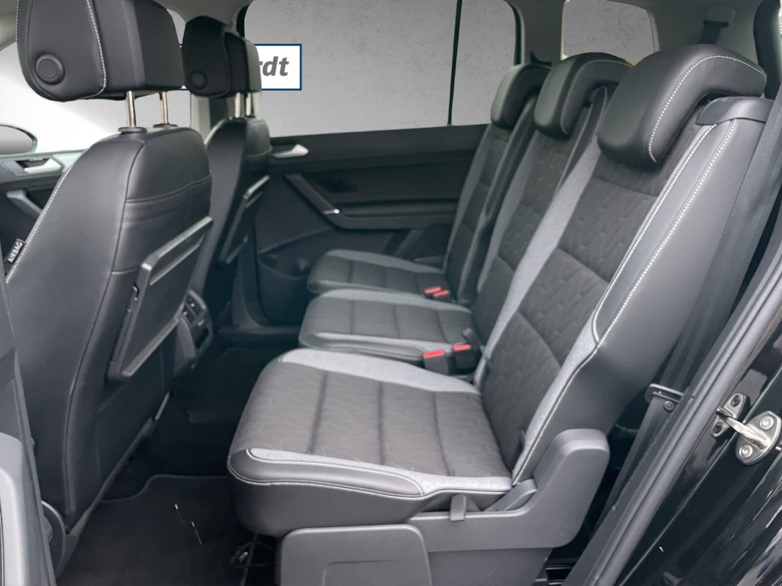 Volkswagen Touran – Bild 8