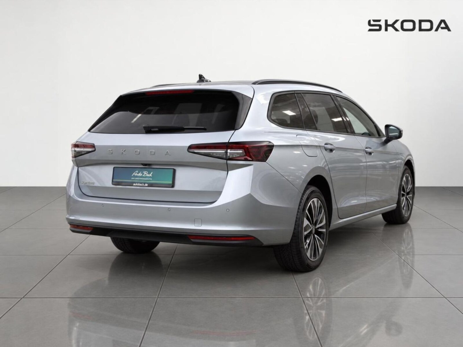 Škoda Superb Combi – Bild 4
