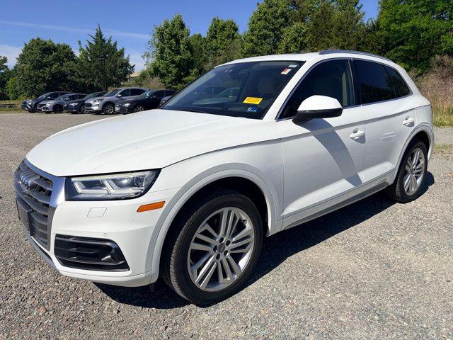 2018 Audi Q5 2.0T quattro S tronic Prestige's photo