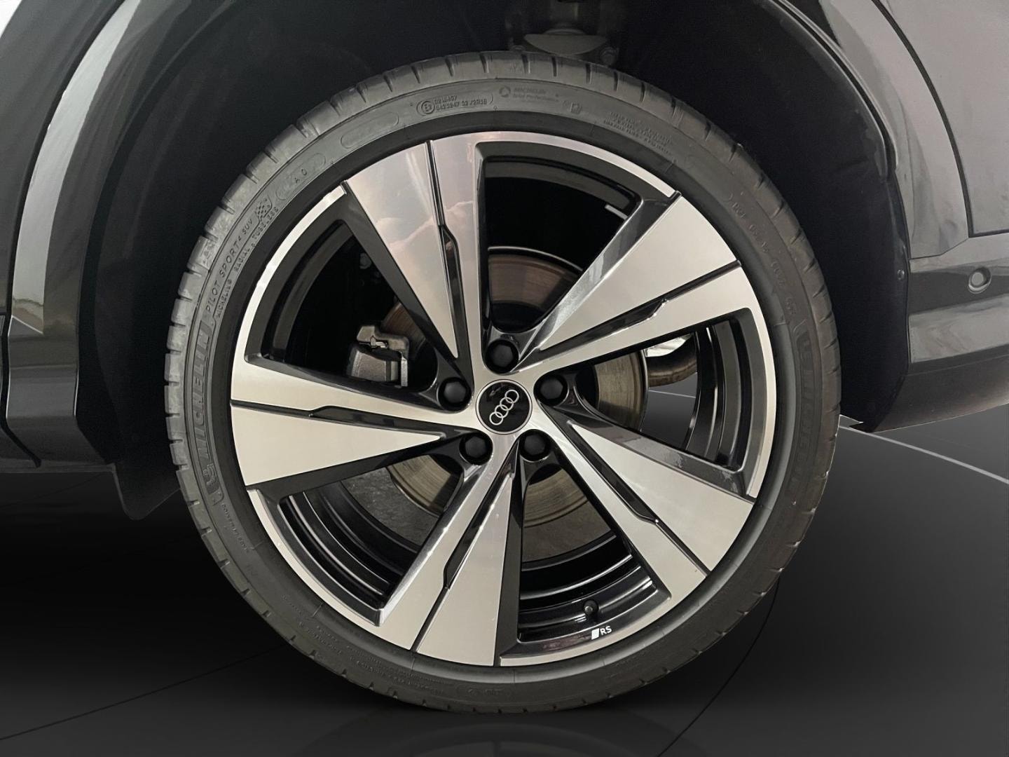 Bild über Audi Q5 SUV TFSI quattro 150 kW S tronic - für weitere Informationen kontaktieren Sie den Audi Partner