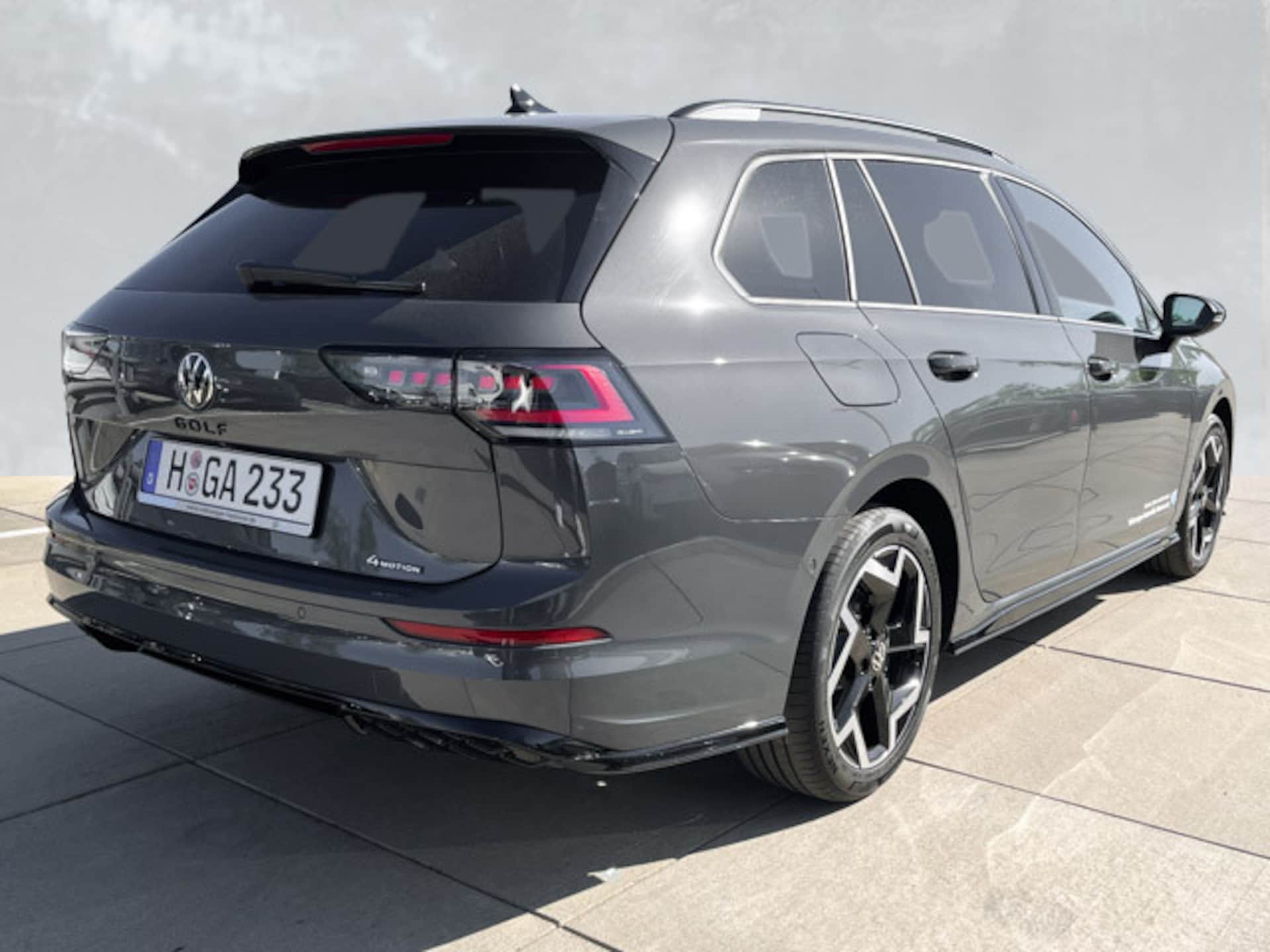 Volkswagen Golf Variant R-Line
