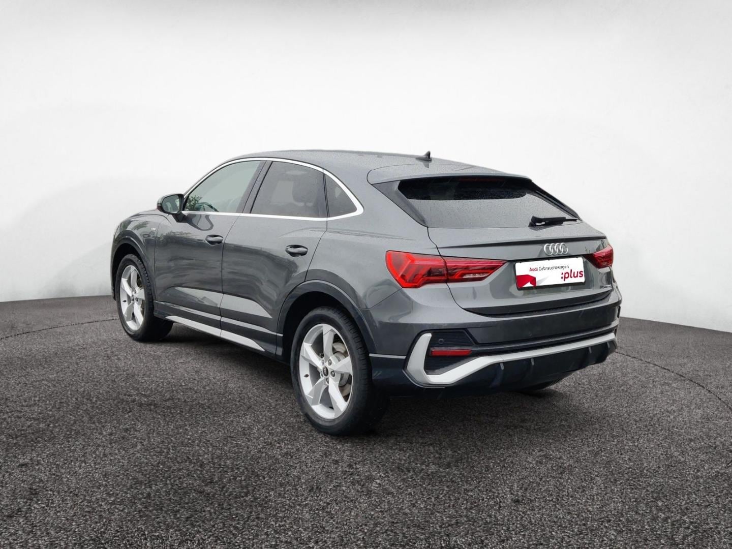 Bild über Audi Q3 Sportback S line 35 TFSI S tronic - für weitere Informationen kontaktieren Sie den Audi Partner