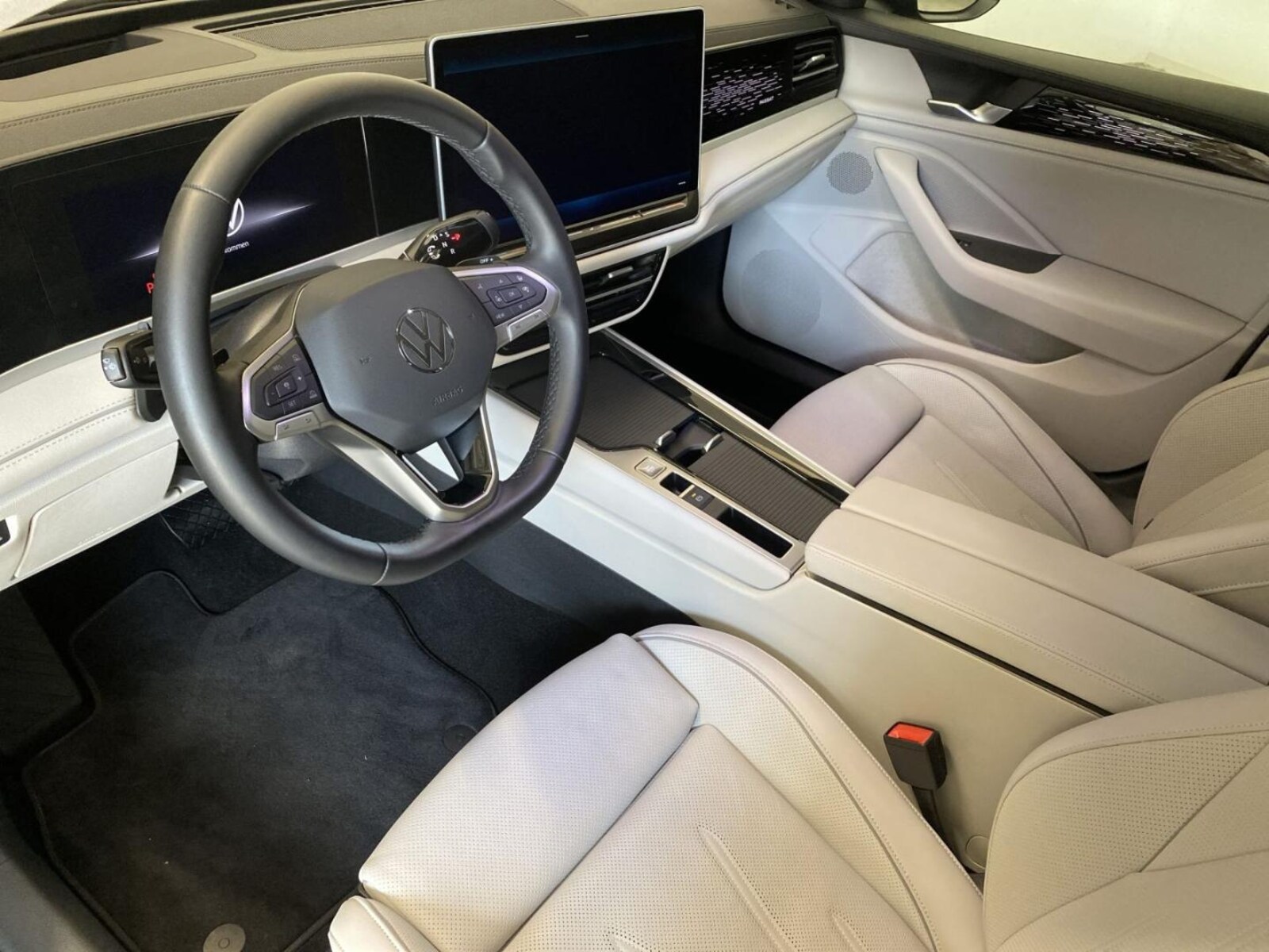 Volkswagen Passat – Bild 4