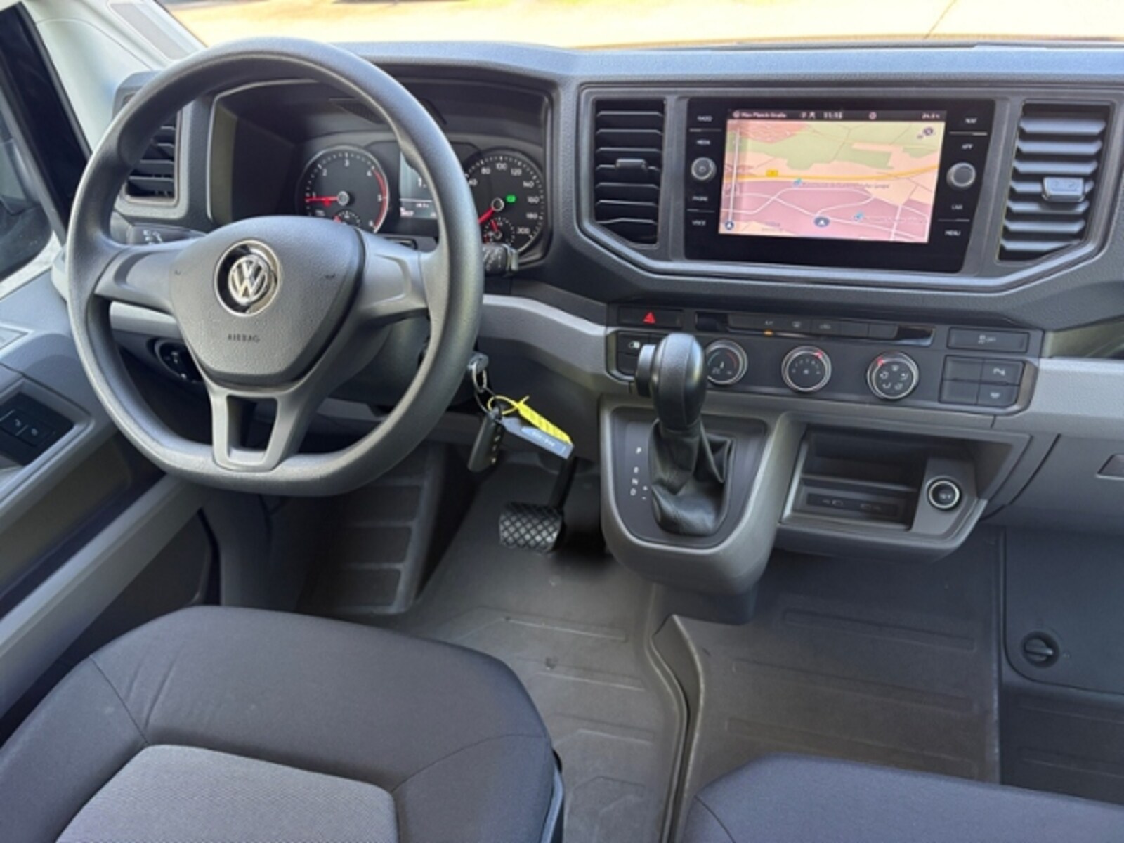 Volkswagen Crafter Kasten langer Radstand – Bild 10