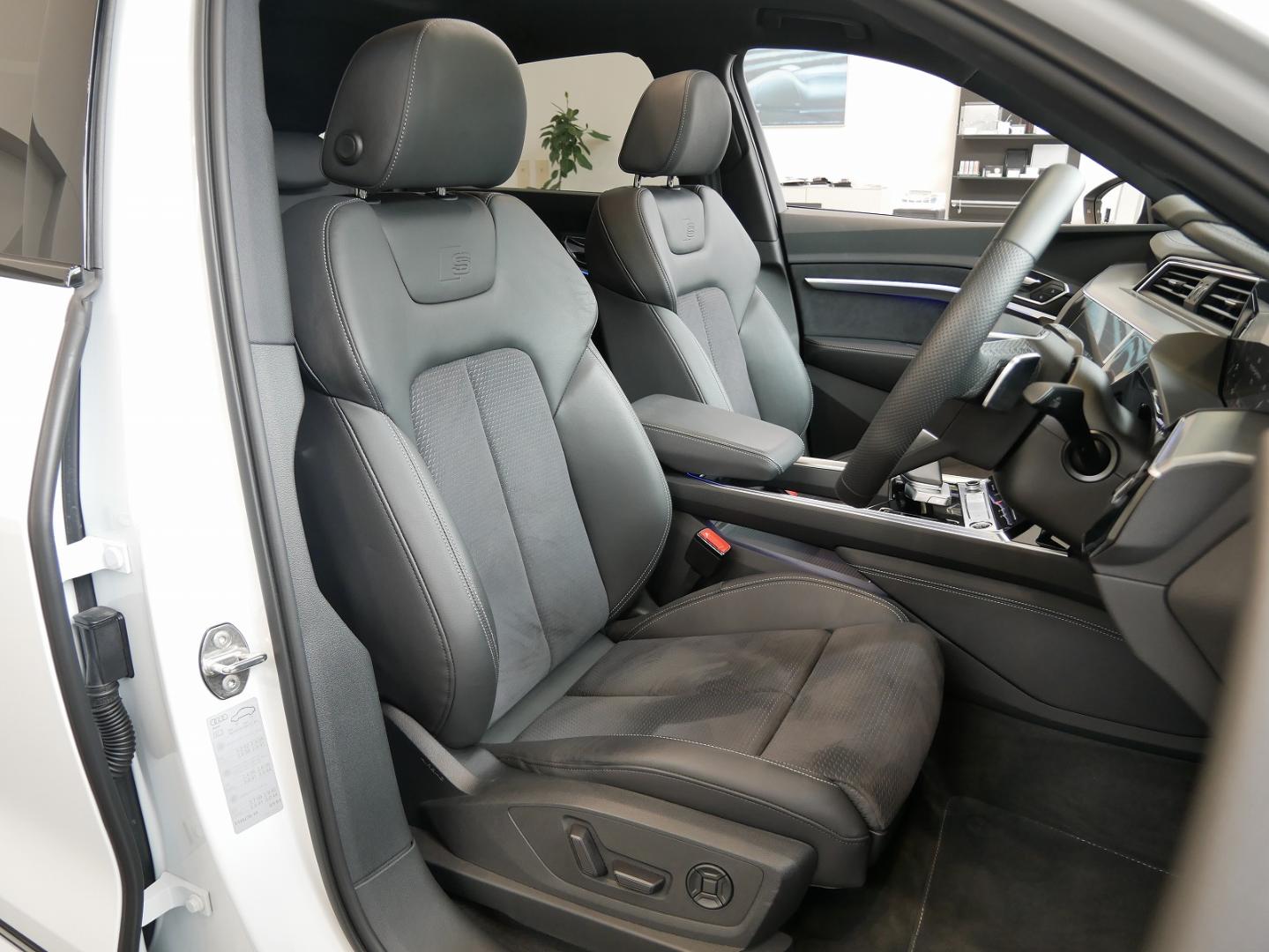Image about Audi e-tron Sportback 55 quattro S line 300,00 kW