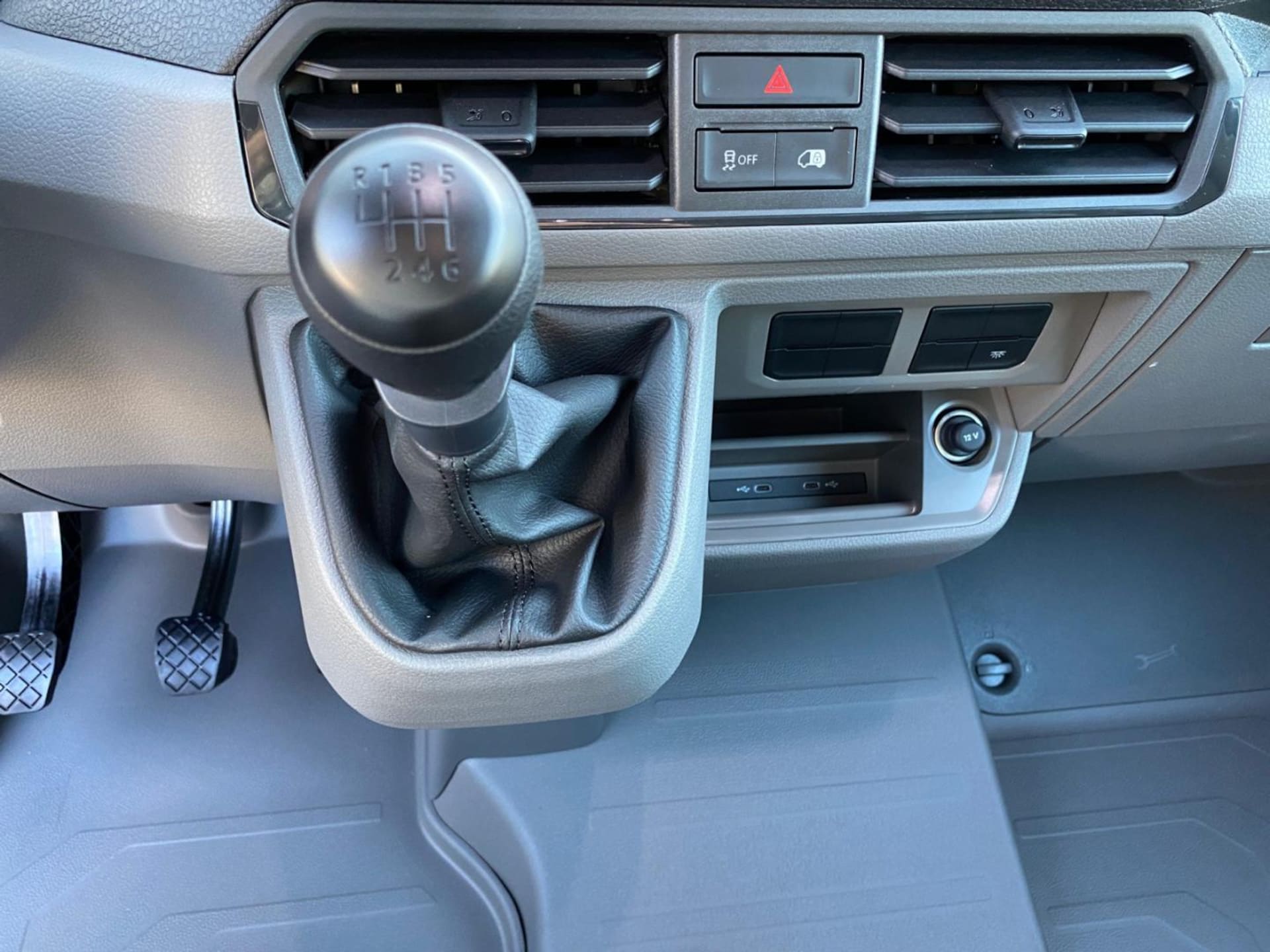 Volkswagen Crafter Kasten langer Radstand