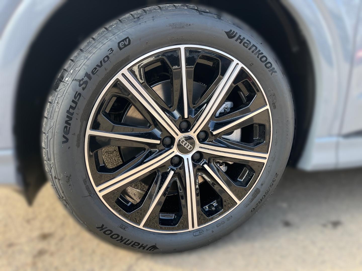 Image about Audi Q4 Sportback e-tron 45 e-tron quattro