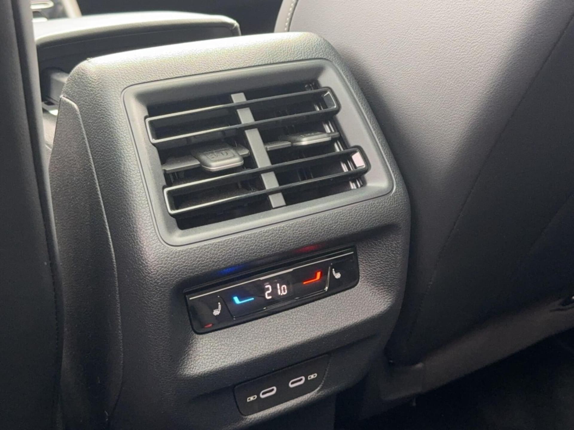 Volkswagen Tayron R-Line Plus