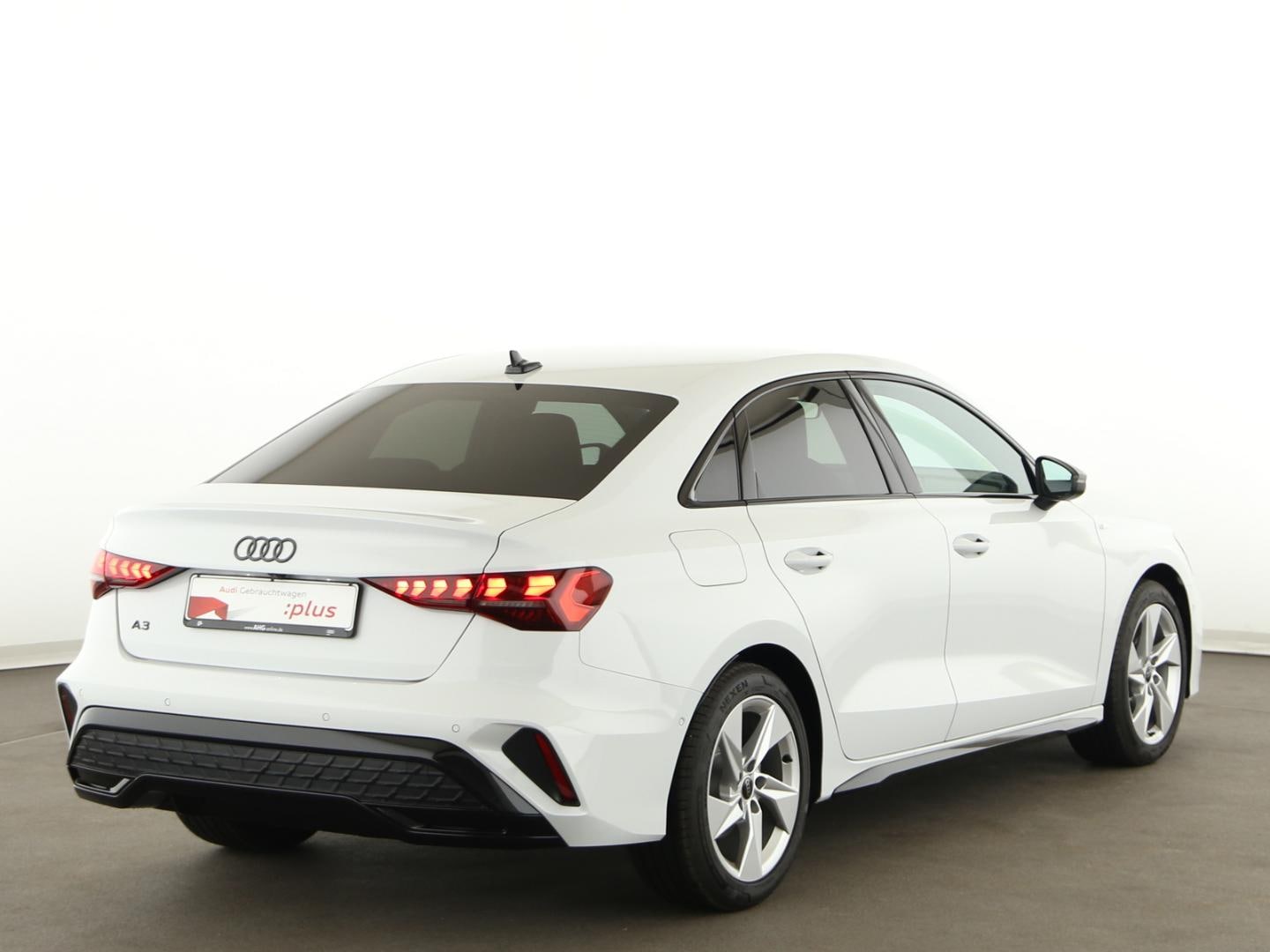 Bild über Audi A3 Limousine S line TFSI S tronic - für weitere Informationen kontaktieren Sie den Audi Partner