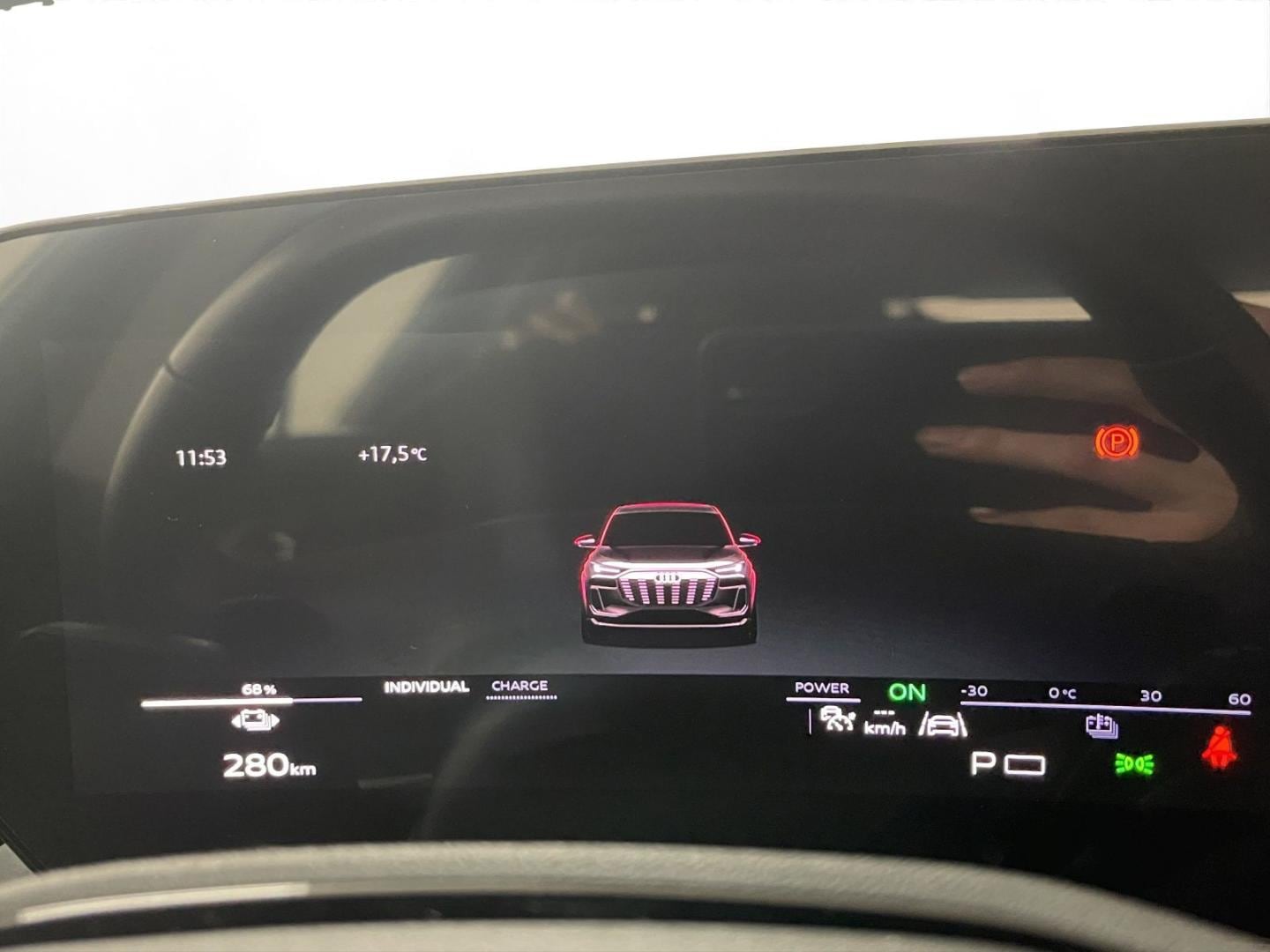 Bild über Audi Q6 SUV e-tron e-tron - für weitere Informationen kontaktieren Sie den Audi Partner
